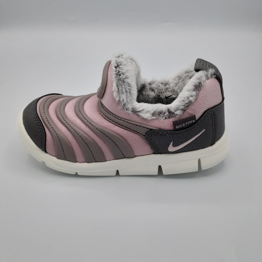 NIB NIKE DYNAMO FREE SE TODDLERS GIRLS SHOES SIZE 10C SHOES - Picture 2 of 9